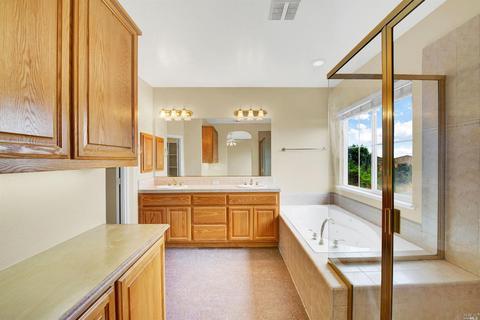 8008 Vertine Ct, Vallejo, CA 94591 photo 25