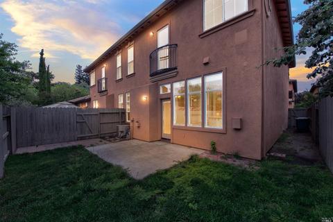 8008 Vertine Ct, Vallejo, CA 94591 photo 44