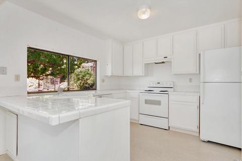 180 E Seaview Dr, Benicia, CA 94510 photo 8