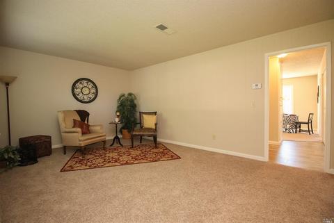 2060 Robin Dr, Fairfield, CA 94533 photo 6