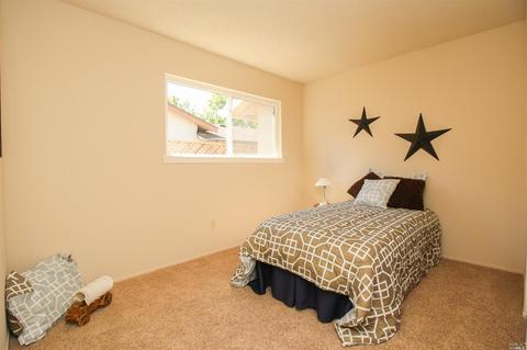 2060 Robin Dr, Fairfield, CA 94533 photo 12