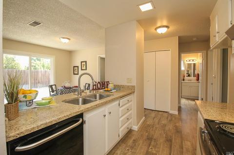 2060 Robin Dr, Fairfield, CA 94533 photo 21