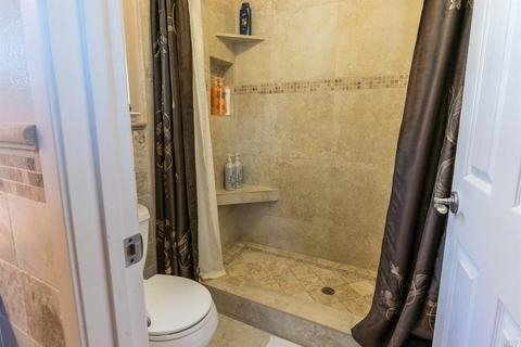 606 Hawk Dr, Vacaville, CA 95687 photo 18