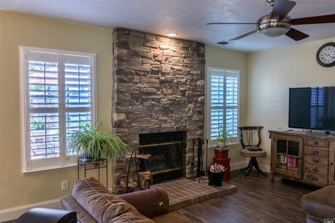 606 Hawk Dr, Vacaville, CA 95687 photo 10