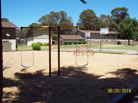 174 Del Sur Ct, Fairfield, CA 94533 photo 28
