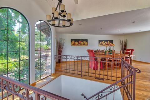 10 Capitola Ct, Napa, CA 94559 photo 9