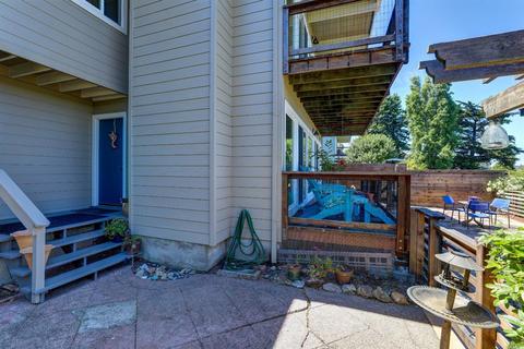 118-120 Buchanan Dr, Sausalito, CA 94965 photo 17