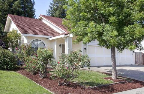 504 Gertrude Dr, Windsor, CA 95492 photo 1
