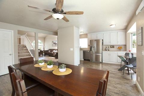 504 Gertrude Dr, Windsor, CA 95492 photo 3