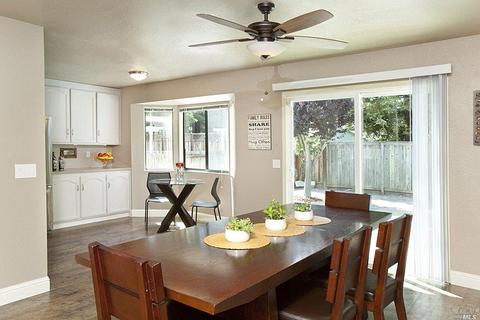 504 Gertrude Dr, Windsor, CA 95492 photo 12