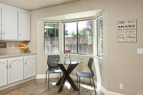 504 Gertrude Dr, Windsor, CA 95492 photo 13