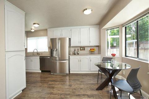 504 Gertrude Dr, Windsor, CA 95492 photo 14