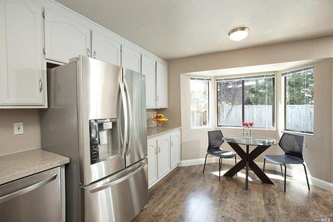 504 Gertrude Dr, Windsor, CA 95492 photo 15