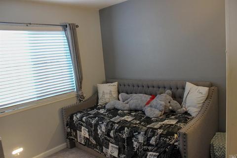 194 Candy Dr, Vallejo, CA 94589 photo 14