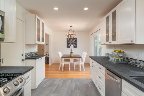 140 Deepstone Dr, San Rafael, CA 94903 photo 7