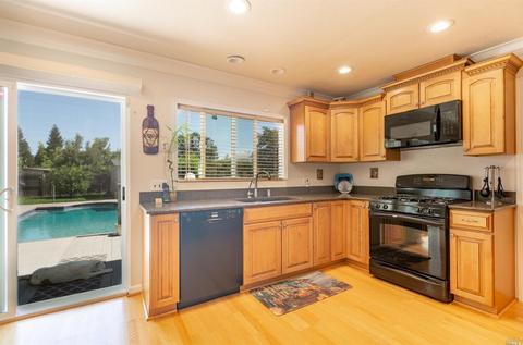 3498 Springfield Dr, Fairfield, CA 94534 photo 7