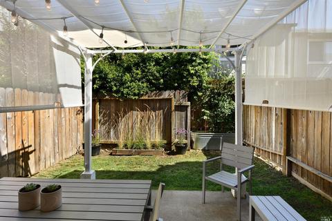 27 Front St #E, Healdsburg, CA 95448 photo 3