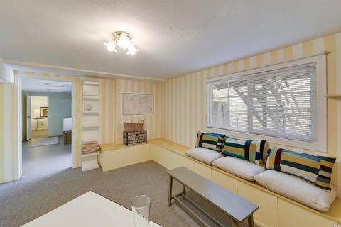 184 Mountain View Ave, Vallejo, CA 94590 photo 21