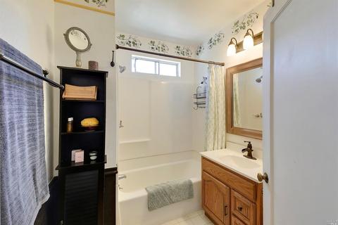 184 Mountain View Ave, Vallejo, CA 94590 photo 20