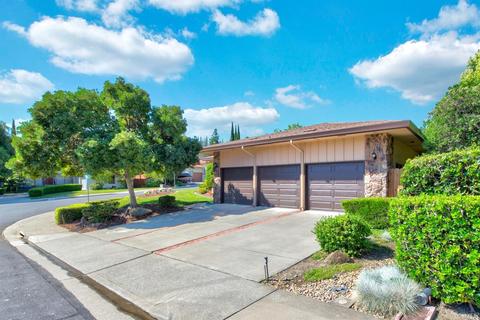 2970 Burbank Dr, Fairfield, CA 94534 photo 5