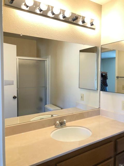 143 Nantucket Ln, Vallejo, CA 94590 photo 23