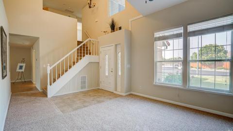 112 Stuart Ct, Vacaville, CA 95687 photo 5