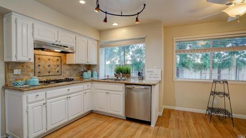 112 Stuart Ct, Vacaville, CA 95687 photo 9