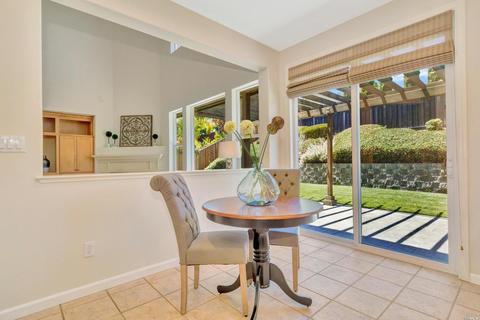 384 Wool Ct, Benicia, CA 94510 photo 14