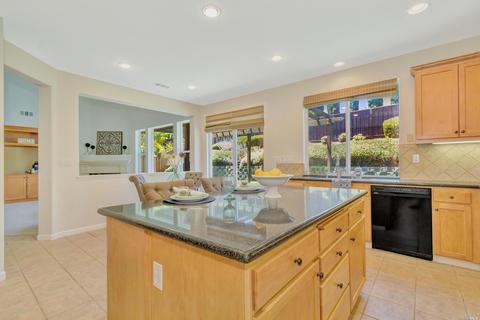 384 Wool Ct, Benicia, CA 94510 photo 9