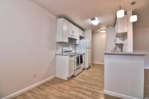 421 Lighthouse Dr, Vallejo, CA 94590 photo 2