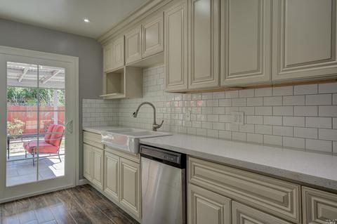 301 Concord St, Vallejo, CA 94591 photo 9