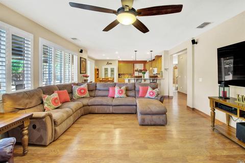 575 Ruby Dr, Vacaville, CA 95687 photo 22