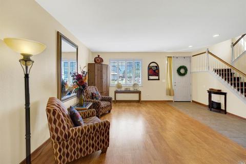 575 Ruby Dr, Vacaville, CA 95687 photo 10
