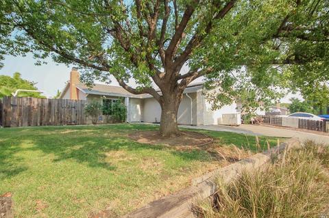 1206 Needham Dr, Vacaville, CA 95687 photo 2