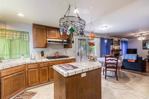 8605 Lasker Ln, Cotati, CA 94931 photo 5