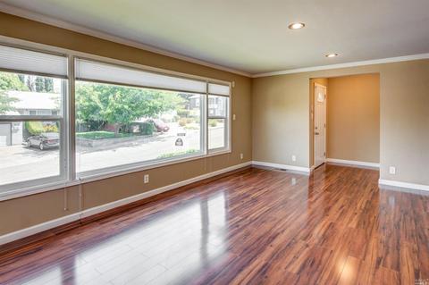 913 Hargus Ave, Vallejo, CA 94591 photo 6