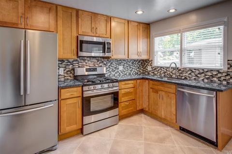 913 Hargus Ave, Vallejo, CA 94591 photo 5