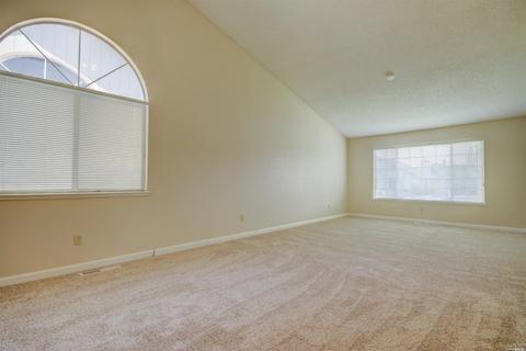 986 Chalice Ct, Fairfield, CA 94533 photo 6
