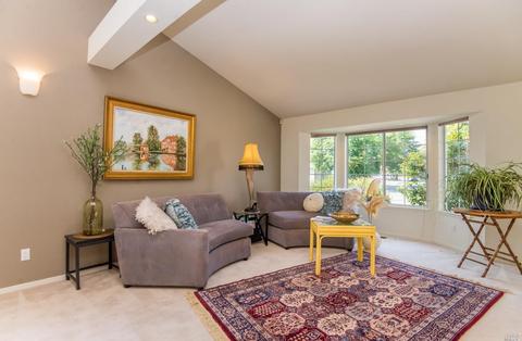 110 Nottingham Way, Windsor, CA 95492 photo 4