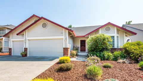 110 Nottingham Way, Windsor, CA 95492 photo 2