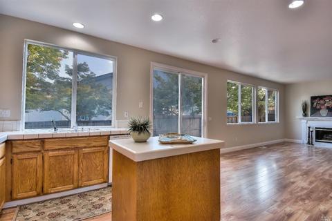 503 Bay Tree Ct, Windsor, CA 95492 photo 9