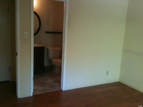 972 Windsor St, Napa, CA 94558 photo 2