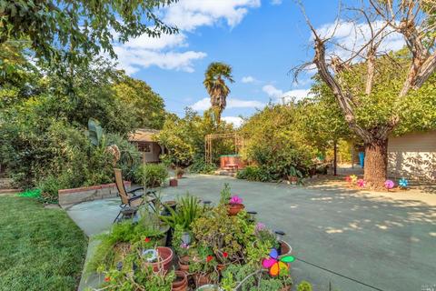 629 W B St, Dixon, CA 95620 photo 33