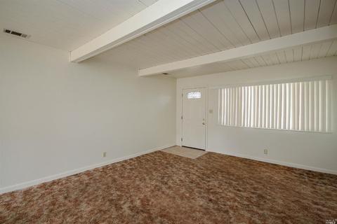 1006 Hayes St, Fairfield, CA 94533 photo 6
