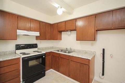 1006 Hayes St, Fairfield, CA 94533 photo 9