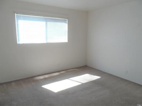 2233 Cambridge Dr, Fairfield, CA 94533 photo 11