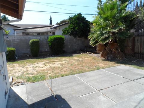 2233 Cambridge Dr, Fairfield, CA 94533 photo 18