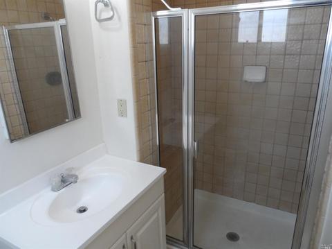 2233 Cambridge Dr, Fairfield, CA 94533 photo 12