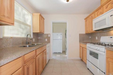 3008 Irwin St, Vallejo, CA 94591 photo 9
