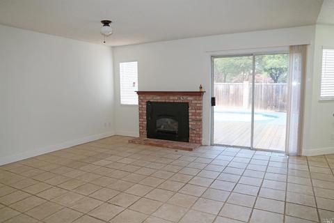 2718 Stone Pine Ct, Fairfield, CA 94533 photo 11